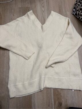 Lowrys Farm Cream V-Neck Women’s Sweater